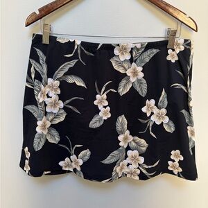 Lands' End SlenderSuit Black Floral Swim Skort Size 14